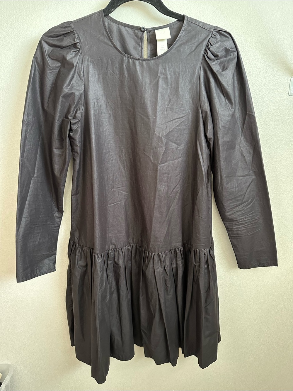 H&M Charcoal Puff-Sleeve Peplum Dress